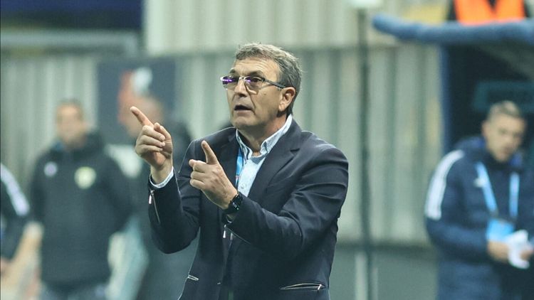 Doi fotbaliști noi pentru Eugen Neagoe. Care este situația lui Rareș Pop și ce mai așteaptă Petrolul