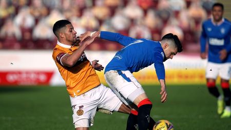 Rangers, doar egal cu Motherwell, ultima clasată din Scoția. Ianis Hagi a fost schimbat imediat după pauză