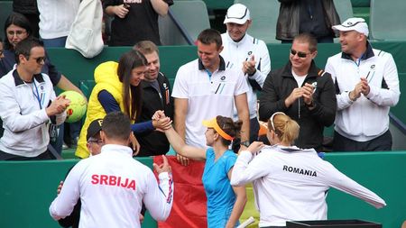 Românii au "uitat" de Paște pentru Simona. FOTO - Mesajul impresionant arborat de fani la partida lui Halep