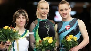 Aur pentru Koczi la sol! Sandra Izbașa este noua campioană europeană la sărituri!**