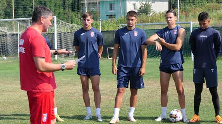 Adrian Mihalcea vrea surpriza pe terenul “Regelui”, cu Chindia, după un început timid de nou sezon. Antrenorul și Daniel Popa, reacții înainte de jocul cu Farul