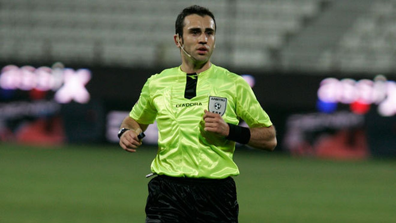 Dragoș Istrate va arbitra partida CS Mioveni - CFR Cluj din sferturile de finală ale Cupei României