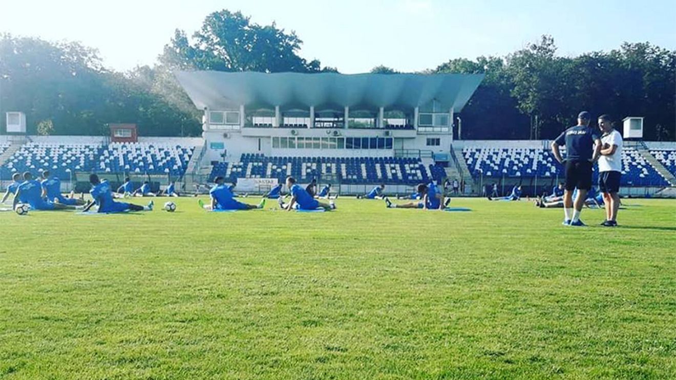 O singură noutate la reunirea echipei din Iași. Stoican a avut 26 de jucători la primul antrenament al verii. Platini a lipsit nemotivat
