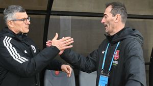 Lovitură spectaculoasă în Superliga. Antrenorul va semna pe doi ani şi va avea ca obiectiv cupele europene, deşi echipa va rămâne fără 5 titulari!