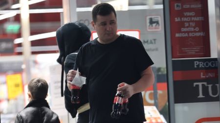 Ce mai face Ianis Zicu după ce a plecat de la Unirea Constanța: s-a îngrășat și conduce mașina soției lui Ciprian Marica | FOTO EXCLUSIV