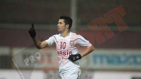 VIDEO Momentul care a întors soarta celui mai NEBUN joc din Liga I! **"Nu mi-a fost teamă că o să fiu 'citit' de portar"