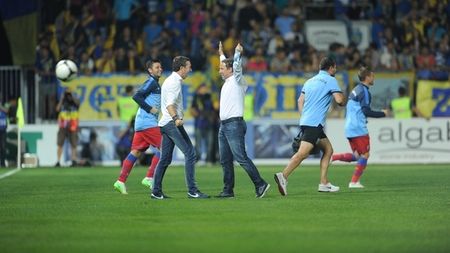 Nimeni nu îl lua în calcul pentru primul '11', dar Reghe merge pe mâna lui. **A convins staff-ul tehnic și e gata să profite de fiecare minut! Pariul tehnicianului Stelei: