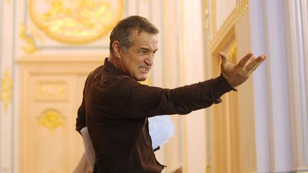 Gigi Becali a vrut să dea lovitura joi cu Rui Duarte:** "Îl chemasem la vizita medicală!" De ce a picat totul și ce spune șeful Stelei despre țintele Maxim și Teixeira