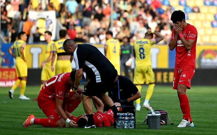 Cum s-a produs accidentarea horror suferită de Dragoș Iancu în meciul Petrolul – Hermannstadt! | FOTO