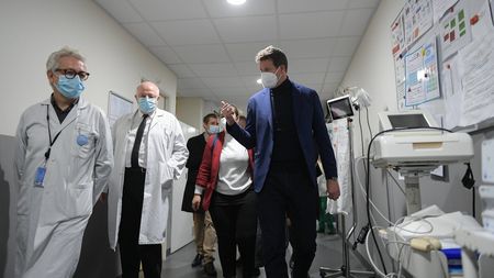 Tragedia unui campion de înot de origine română: a murit la doar 17 ani, în urma infecției cu COVID-19