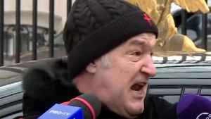 S-a zguduit platoul de la DigiSport: Vali Moraru și Gigi Becali au început să urle unul la celălalt, într-un scandal fără precedent, după Slobozia - FCSB 2-2! Jigniri și acuzații incredibile între moderator și patron: Elias Charalambous, motivul războiului!