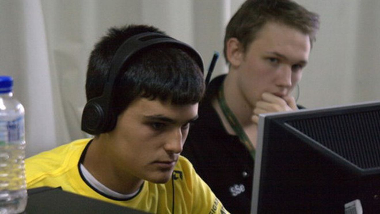 Finalele WC3L incep duminica