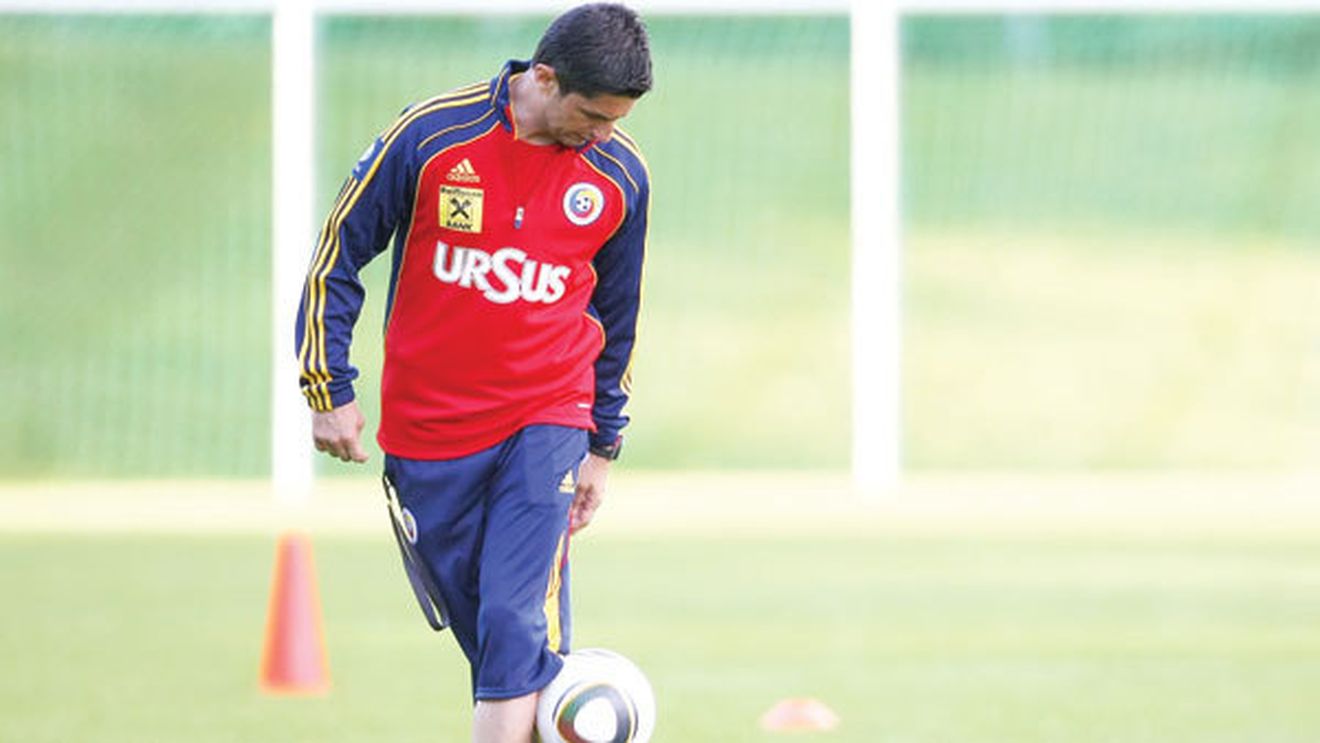 România debutează în preliminariile CE 2012 la Piatra Neamț! "Mergem cu inima deschisă"