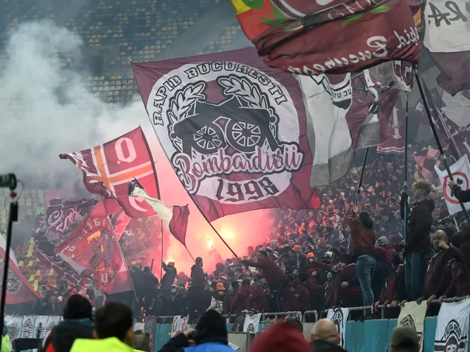 Dan Şucu nu va putea tolera asta! A venit amenda uriaşă pentru ce au făcut fanii Rapidului la derby-ul cu Dinamo