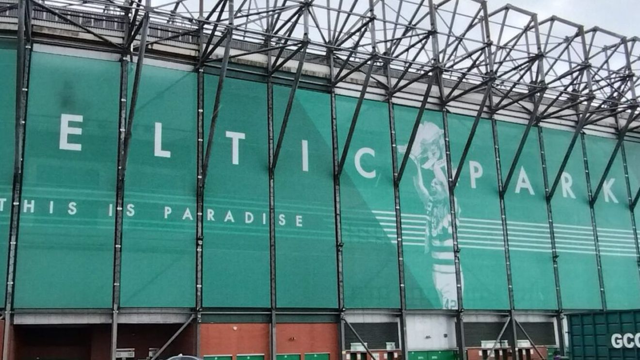 De 120 de ani joacă în aceleași tricouri. Clubul emblematic al Scoției la care n-a avut acces niciun fotbalist român | REPORTAJ