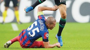 Victor Becali, despre Bourceanu: "Scopul meu, dacă aș fi agentul jucătorului, ar fi să rămână liber de contract"