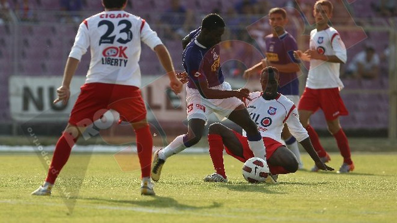 Uhrin își vede de treabă! **Poli - FC Bihor 1-0