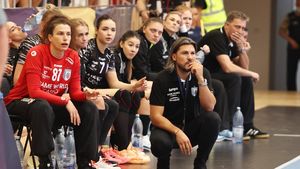 CSM București și-a stabilit lotul de „tigroaice" cu 6 luni înainte de noul sezon! 12 contracte semnate în mai puțin de două luni, 4 handbaliste „furate" de la formații de top din Liga Campionilor | SPECIAL