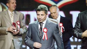 Turcu, prinț și cerșetor!** Citește istoria acționarului pasiv al lui Dinamo!