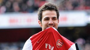 Cesc Fabregas**, implicat într-un accident auto