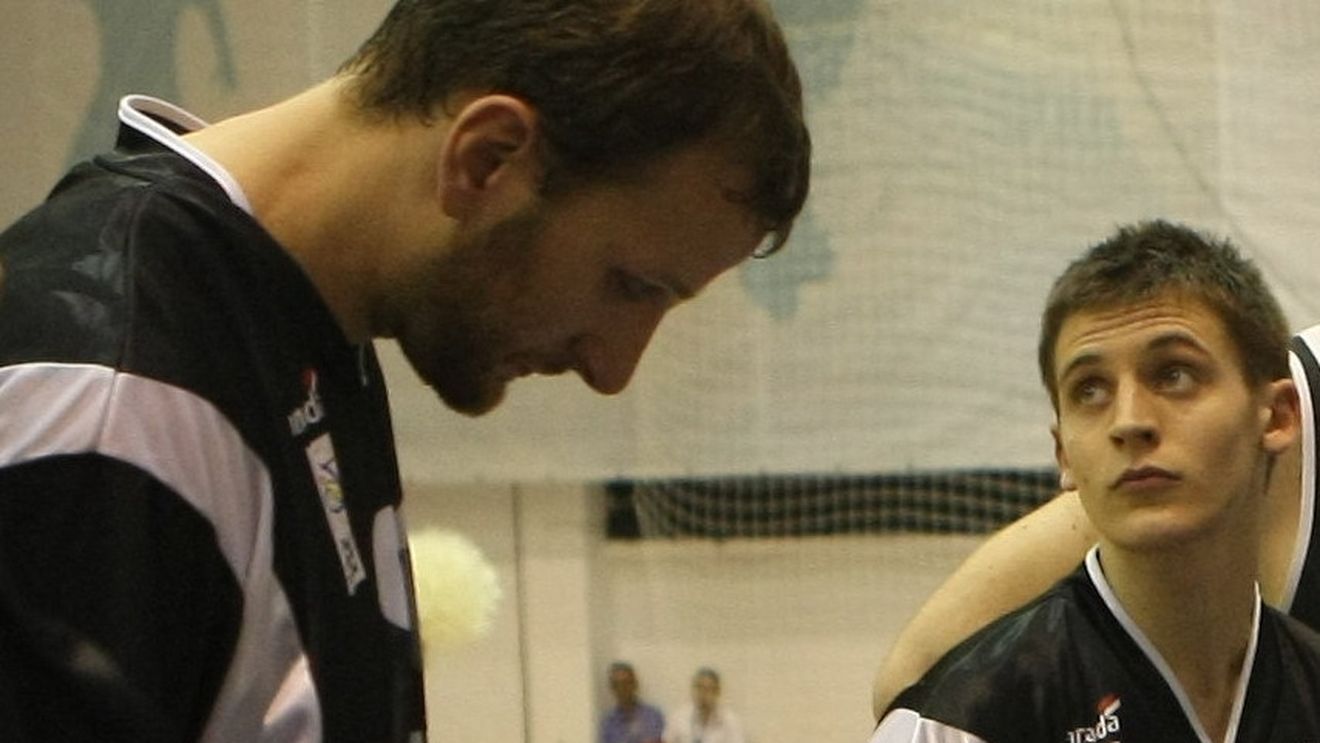 Schimb de maiouri între Gaz Metan și "U"