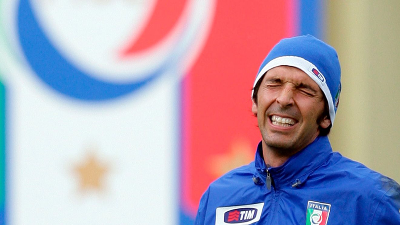 Buffon: "România este timidă în atac"