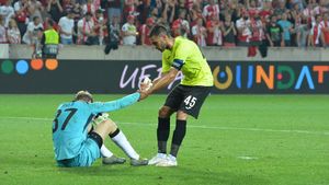 Moment emoționant la finalul partidei Slavia - CFR. Mario Camora: "Nu am lacrimi în ochi, dar..."