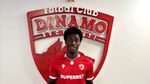 Dinamo a legitimat un mijlocaș nigerian de 18 ani înaintea meciului cu Rapid: „Poate ajunge la Real Madrid sau Manchester City”