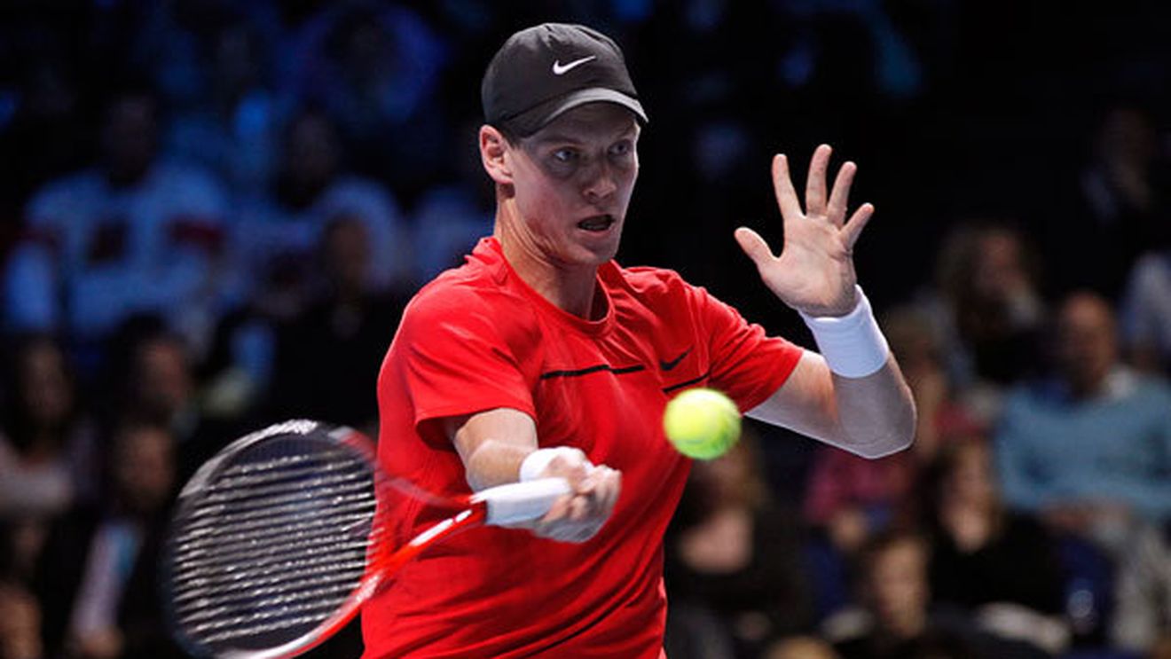 Berdych rămâne în cursa pentru semifinale,** după ce a câștigat greu în fața lui Tipsarevic