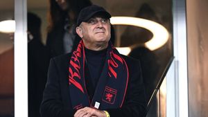 Ce a făcut Dan Șucu în tribunele stadionului San Siro, la Inter – Genoa. A fost filmat când s-a salutat cu milionarul Bonomi, fostul șef al Industriei din Italia