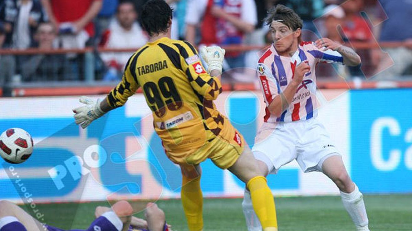 Trei greșeli URIAȘE în favoarea lui Poli!** Bănățenii, scutiți de două eliminări! Vezi fazele controversate!