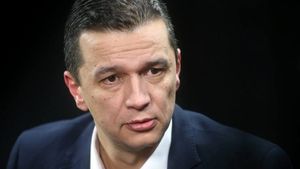EXCLUSIV | "CSM București continuă tradiția Oltchimului!". Grindeanu despre ștafeta performanței din handbal și ce spune despre posibilitatea unei fuzionări între echipele susținute de primării și cele de sub tutela MTS