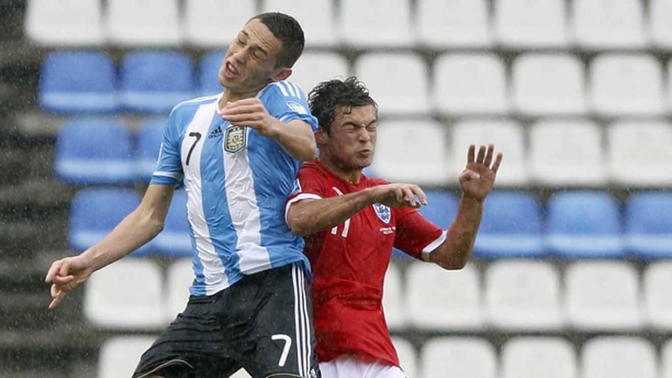 Cu siguranță NU e "noul Messi", dar e bun rău!** VIDEO BarÃ§a oferă 15 milioane pentru un puști minune argentinian!