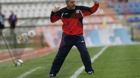 Cârțu: "Îmi pare rău, 'Moldo'!** Ă‚sta sunt..."