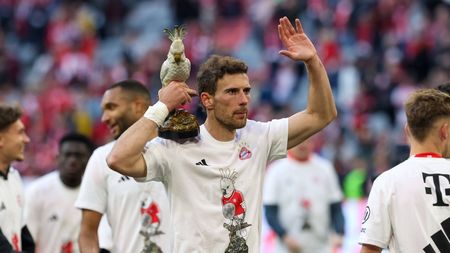 Secretul talismanului lui Bayern. Povestea neverosimilă a papagalului furat