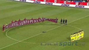 VIDEO | Momentul de la CFR - Steaua care nu s-a văzut la TV. Reacția oficială a Stelei: de ce bannerul de susținere a ajuns doar la jucătorii gazdelor