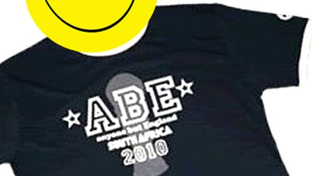 "Oricine, dar nu Anglia"**, tricourile care fac furori în Scoția!