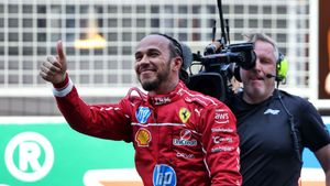 Lewis Hamilton a reușit prima victorie din istorie pentru Ferrari într-o cursă de sprint. Septuplul campion mondial F1 a doborât recorduri pe bandă rulantă