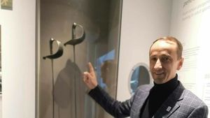 S-a deschis Olimpia - Muzeul Sportului și Turismului Montan Brașov. Este al doilea de acest profil din România. Promisiunea șefului COSR, Mihai Covaliu