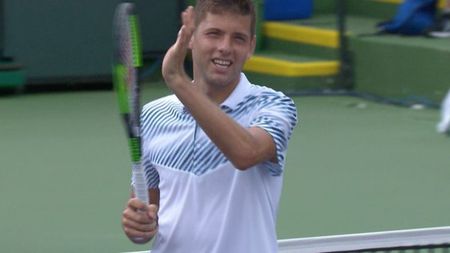 "Antrenorul m-a lăsat. Mi-a spus că nu sunt suficient de bun." Operațiunea "am ceva de demonstrat" a jucătorului părăsit pentru a umple golul lăsat de Van Cleemput: luptă pentru calificarea în sferturi la Indian Wells