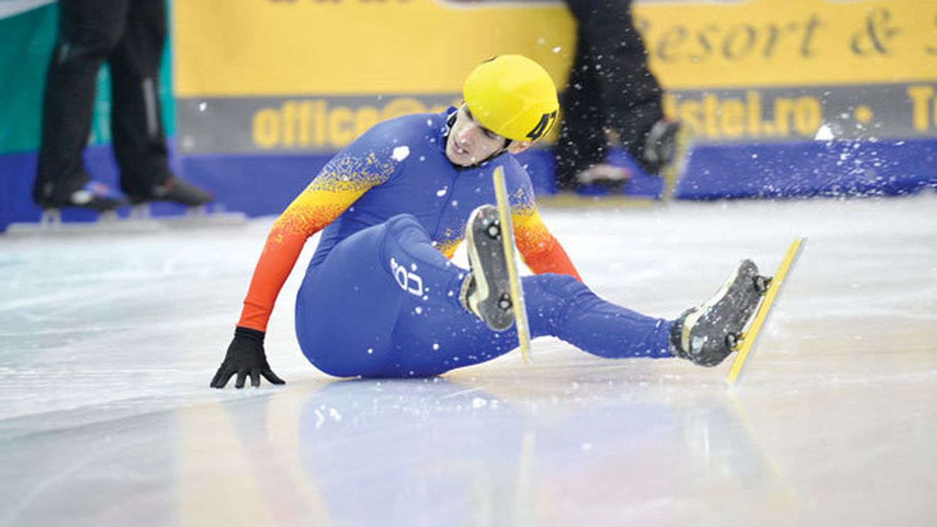 Patinoarul din Poiana Brașov și-a dovedit limitele de la primul concurs!** Motivul incredibil pentru care nu au putut intra decât 200 de spectatori