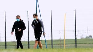 Cât scoate Hagi din buzunar pentru a ține Viitorul în cantonament! Două săptămâni de izolare costă o avere