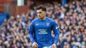 Răsturnare de situație pentru Ianis Hagi. Preluarea celor de la Rangers de către americanii miliardari, care au şi Leeds, e în aer