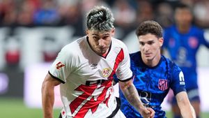 Ce notă a primit Andrei Rațiu, după ce s-a calificat cu Rayo în cupele europene