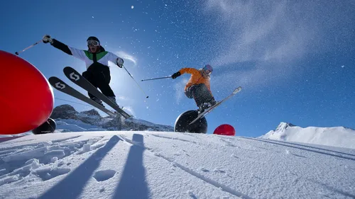 TIMP LIBER | Ischgl, senzații tari cu placa de snowboard în aer