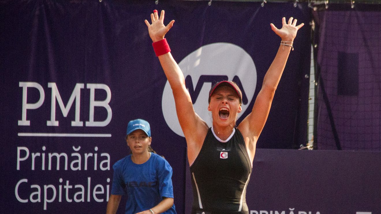 Test de foc trecut cu brio și confirmare dulce pentru Ana Bogdan: a câștigat două meciuri programate la interval de o oră, este la un pas de main draw la New Haven și a scăpat de calificări la US Open. "Sunt încrezătoare în șansele mele"