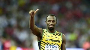 Usain Bolt, mereu surprinzător! Sportivul jamaican a urcat pe podiumul de premiere cu o cameră video. "Nu a vrut să piardă detaliile unei zile istorice"