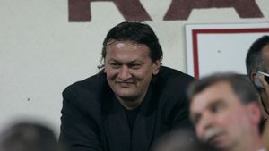 Lupu: "Sunt convins că în acest an titlul va reveni în București"