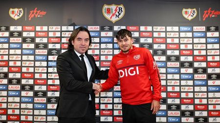 Catalanii anunță marea lovitură pentru FC Barcelona după ce Andrei Rațiu a semnat