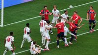 Cea mai controversată fază din Norvegia – Anglia: gol anulat nordicilor, cu VAR, pentru un fault al lui Erling Haaland!